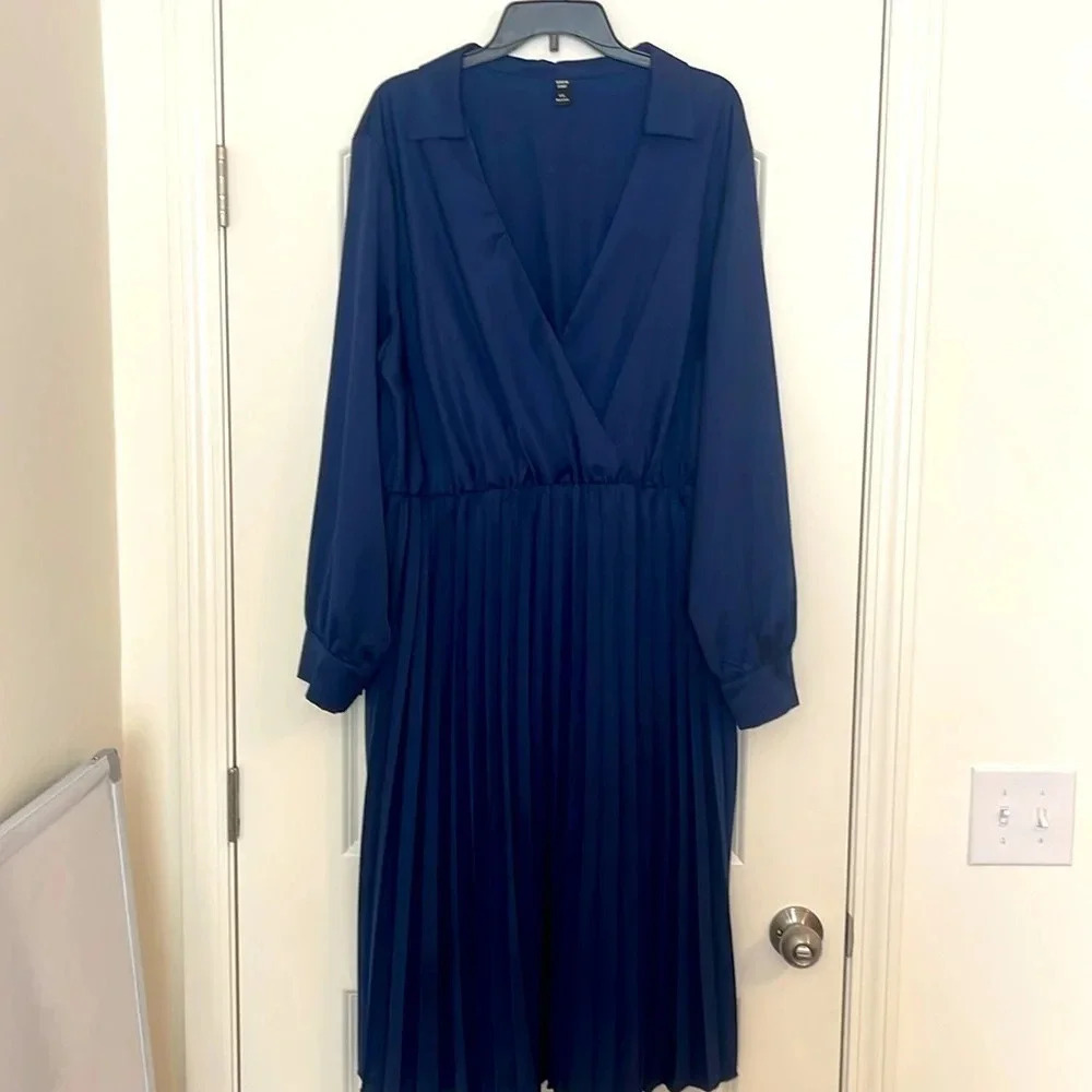 Beauty SHEIN Curve Plus Size V-Neck Long Sleeve Pleated Elegant Dress Size 4XL